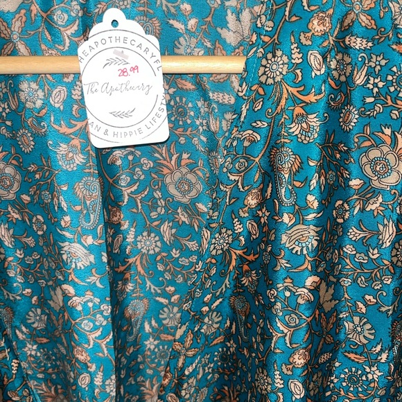 NWT Floral Teal Kimono Silk Blouse - Picture 2 of 5